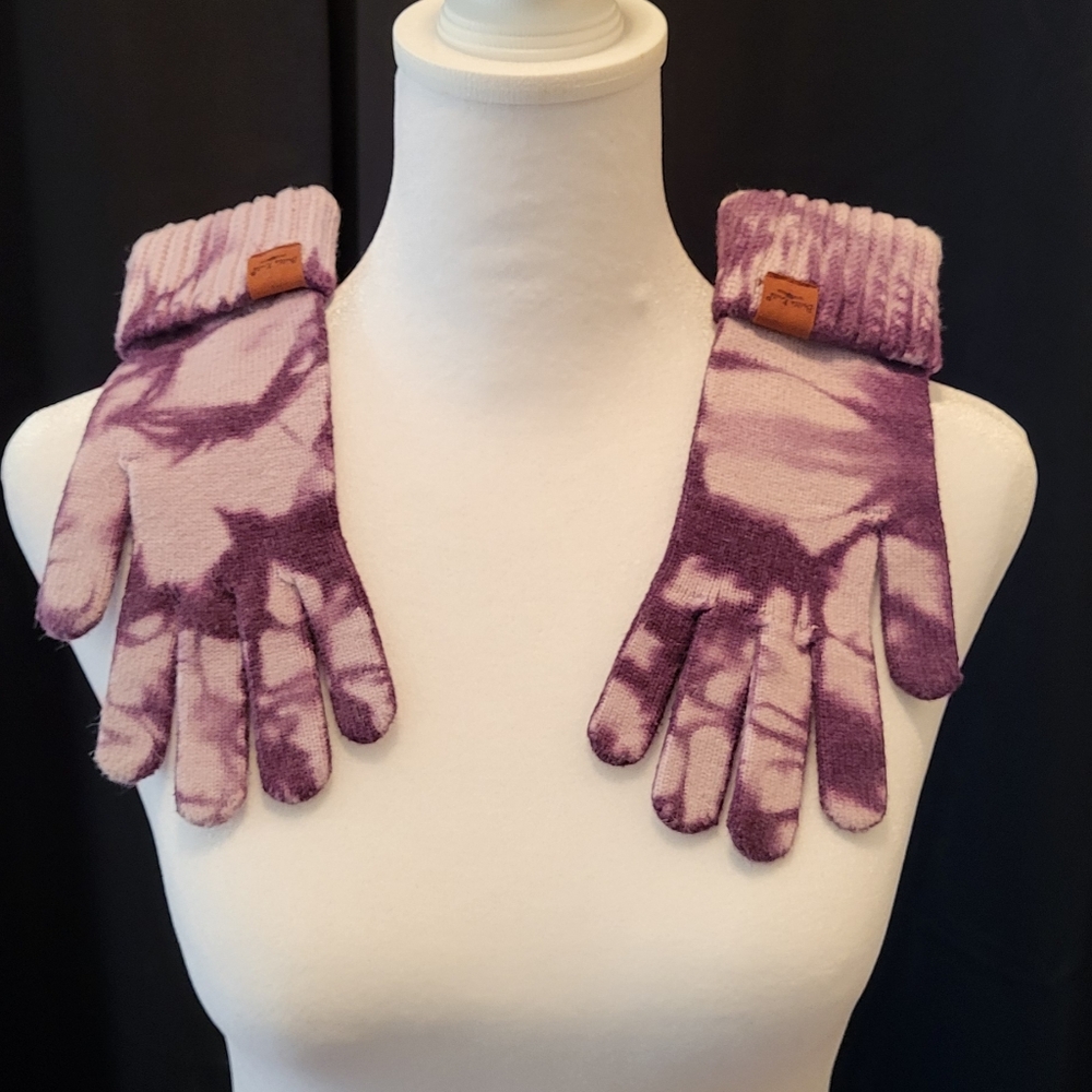 Purple Tie-Dye Gloves